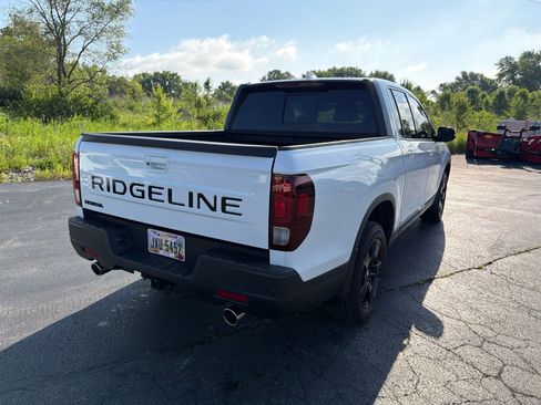 Used 2024 Honda Ridgeline Black Edition image 8
