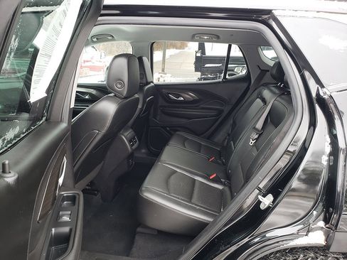 Used 2023 GMC Terrain SLT image 11