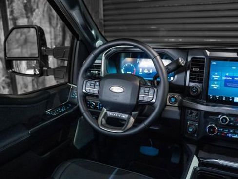 Used 2025 Ford F450 Platinum w/ FX4 Off-Road Package image 5