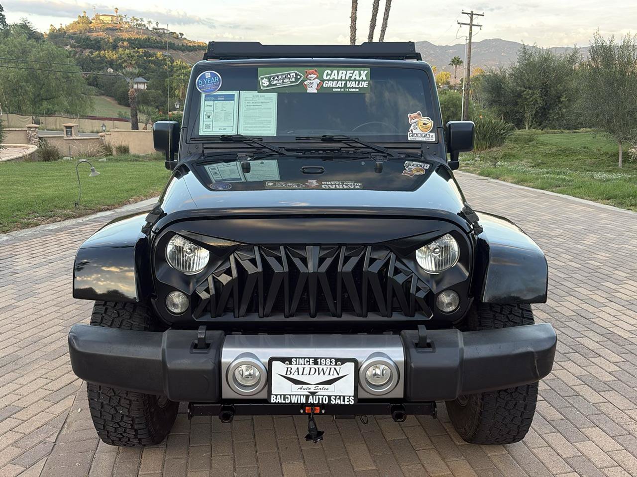 Used 2015 Jeep Wrangler Sahara w/ Connectivity Group AWD/4WD image 2