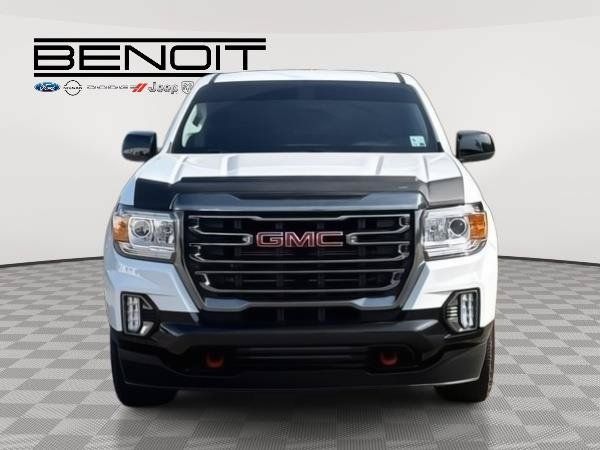 Used 2022 GMC Canyon AT4 w/ Trailering Package AWD/4WD image 2