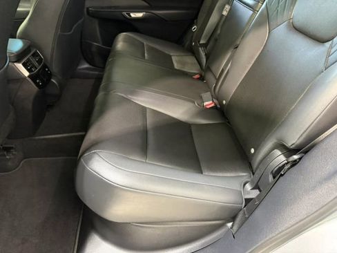 Used 2025 Lexus RX 350 FWD w/ Technology Package image 17