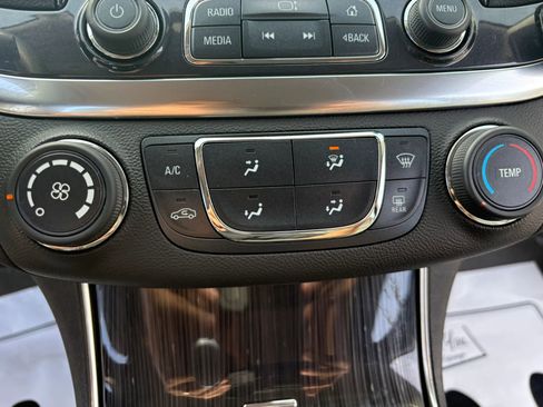Used 2018 Chevrolet Impala LS FWD image 27