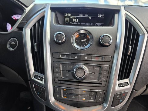 Used 2010 Cadillac SRX Luxury FWD image 16