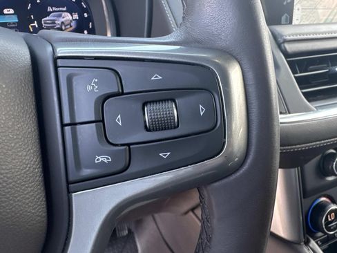 Used 2022 Chevrolet Tahoe Z71 w/ Luxury Package AWD/4WD image 23