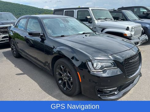 Used 2023 Chrysler 300 Touring L w/ Popular Equipment Group AWD/4WD image 2