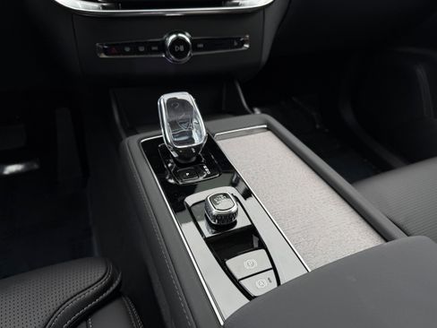 New 2026 Volvo XC90 B6 Ultra w/ Protection Package Premier AWD/4WD image 14