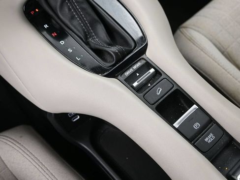 Used 2024 Honda HR-V LX image 20