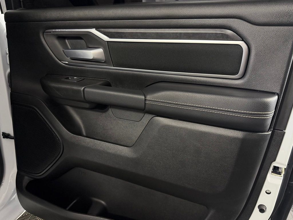 Used 2024 RAM 1500 Big Horn RWD image 27