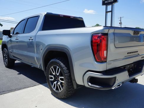 Used 2023 GMC Sierra 1500 AT4 AWD/4WD image 3