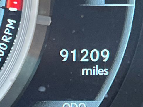 Used 2016 Lexus RC 200t image 7