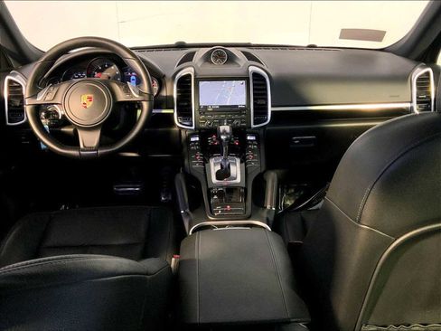 Used 2014 Porsche Cayenne Platinum Edition AWD/4WD image 14