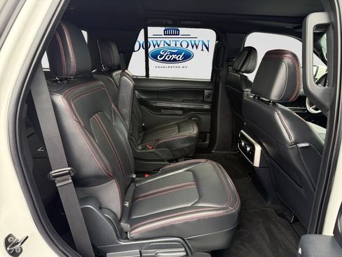 Used 2024 Ford Expedition Limited AWD/4WD image 24