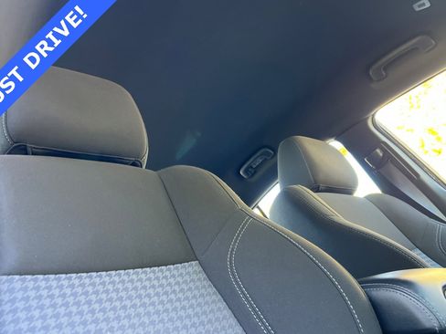 Used 2023 Dodge Charger SXT image 15