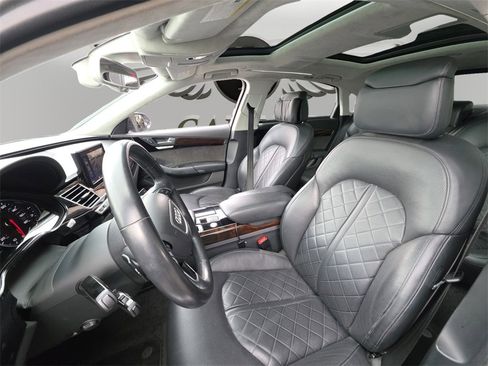 Used 2018 Audi A8 L 4.0T image 10
