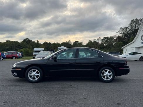 Used 2002 Oldsmobile Aurora 3.5 w/ All Weather Pkg image 9