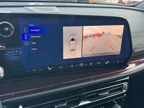 New 2026 Chevrolet Traverse Z71 image 10