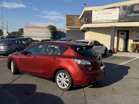Used 2011 MAZDA MAZDA3 s Grand Touring w/ Tech Pkg FWD image 11