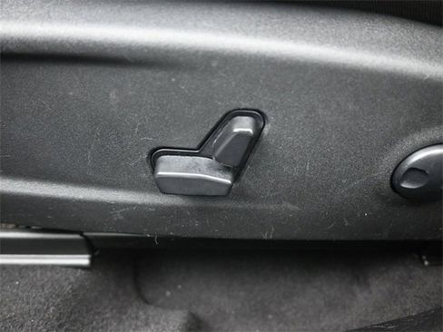 Used 2023 Dodge Charger SXT image 33