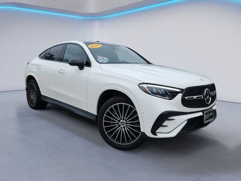 Used 2024 Mercedes-Benz GLC 300 4MATIC image 2