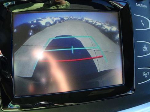 Used 2019 Toyota Highlander LE image 25