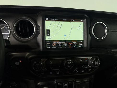 Used 2023 Jeep Wrangler Unlimited Sahara w/ Safety Group AWD/4WD image 26