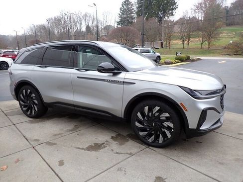 New 2026 Lincoln Nautilus Reserve w/ Jet Appearance Package image 29