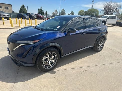 Used 2023 Nissan Ariya AWD image 33