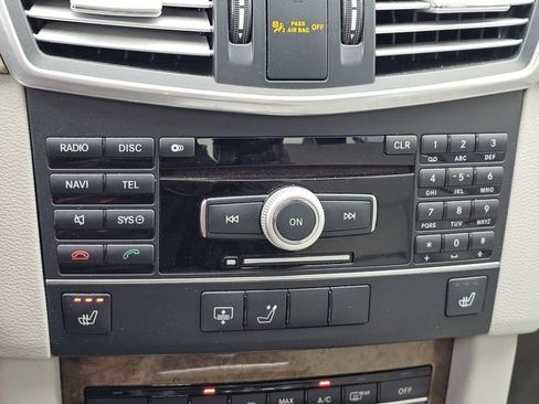 Used 2011 Mercedes-Benz E 350 4MATIC Sedan w/ Premium 1 Pkg image 13