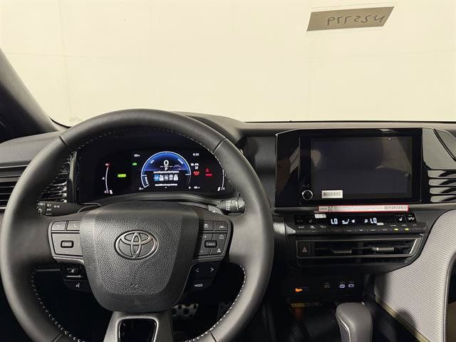 New 2026 Toyota Camry SE AWD/4WD image 16