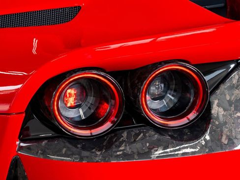 Used 2020 Ferrari 812 Superfast image 30