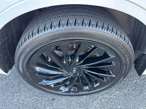 Certified 2024 Lincoln Aviator Black Label w/ Jet Package AWD/4WD image 10