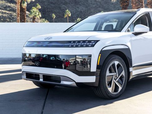 New 2026 Hyundai Ioniq 9 Limited image 6