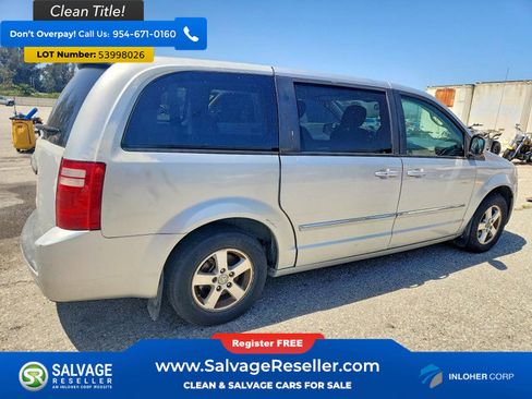 Used 2008 Dodge Grand Caravan SXT FWD image 4