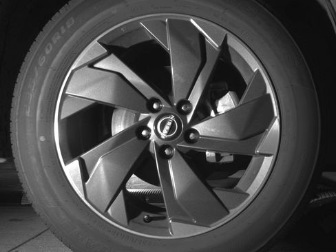 Used 2025 Nissan Rogue SV AWD/4WD image 13