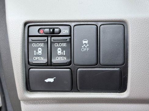 Used 2013 Honda Odyssey EX-L image 17
