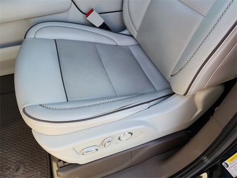 Used 2022 GMC Yukon Denali w/ Denali Ultimate Package image 15