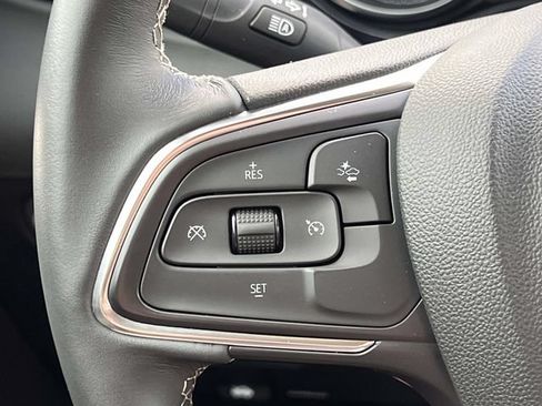 Used 2023 Buick Encore GX Select w/ Safety Package II AWD/4WD image 25