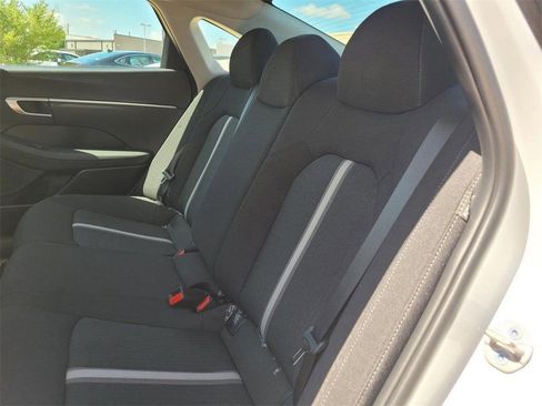 Used 2025 Hyundai Sonata SE image 15