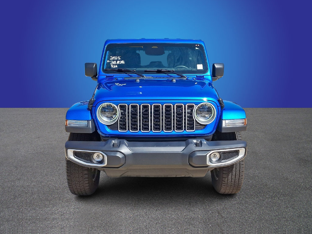 Used 2025 Jeep Wrangler Unlimited Sahara AWD/4WD image 2