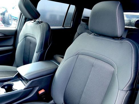 New 2026 Jeep Grand Cherokee Laredo AWD/4WD image 22