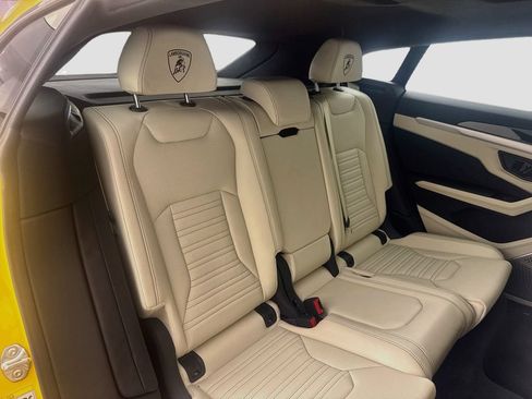 Used 2026 Lamborghini Urus SE AWD/4WD image 29
