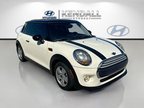 Used 2015 MINI Cooper 2-Door Hardtop FWD image 1