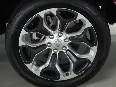 Used 2023 RAM 1500 Limited AWD/4WD image 10