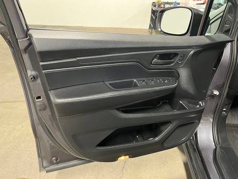 Used 2023 Honda Odyssey EX-L image 22