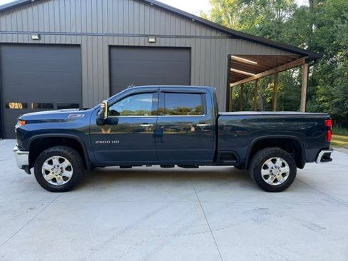 Used 2022 Chevrolet Silverado 2500 LTZ AWD/4WD image 2