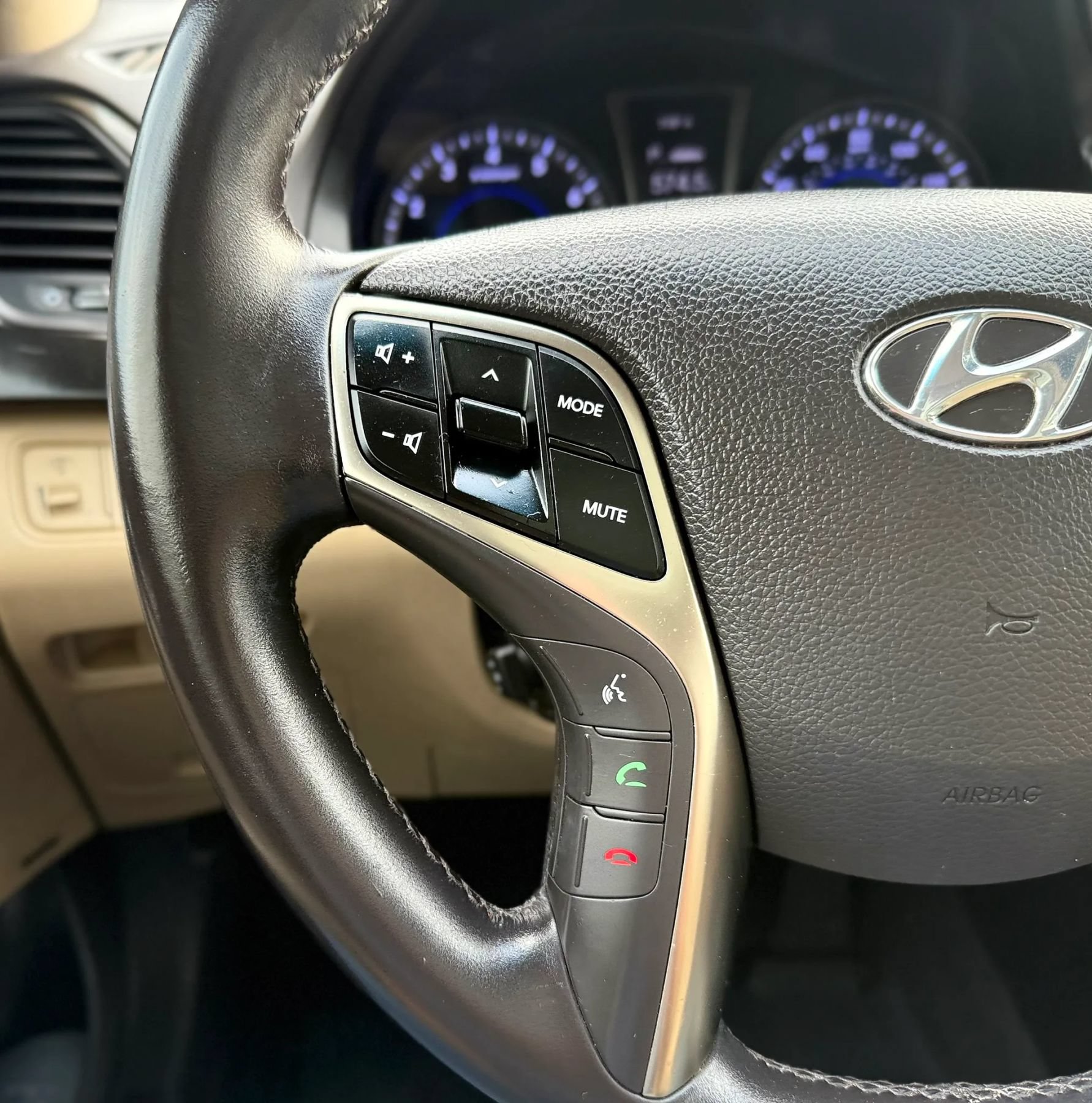 Used 2013 Hyundai Azera w/ Technology Pkg FWD image 14
