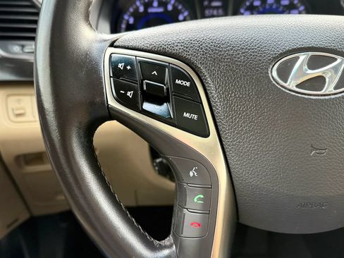 Used 2013 Hyundai Azera w/ Technology Pkg FWD image 14