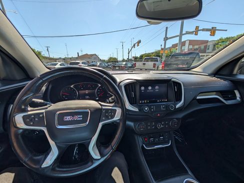 Used 2020 GMC Terrain SLE w/ Driver Convenience Package FWD image 21