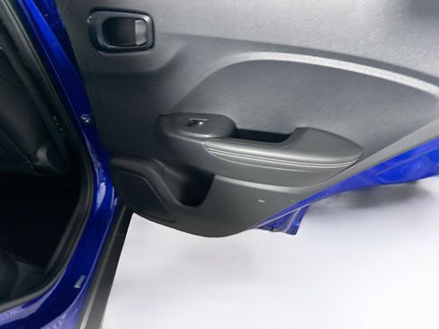 Used 2025 Hyundai Venue Limited image 29